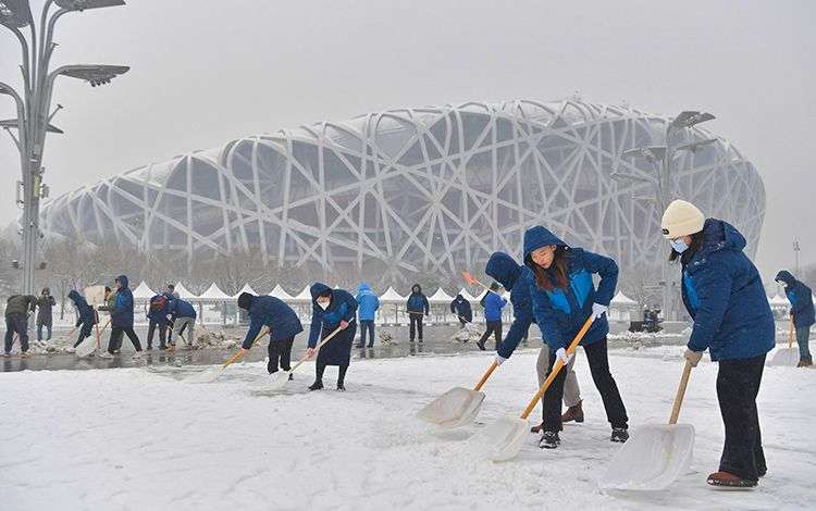 北京环卫集团全力保障极端天气应急需求