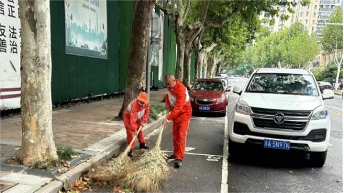 玖生湶公司：坚守国庆环卫，守护整洁南京