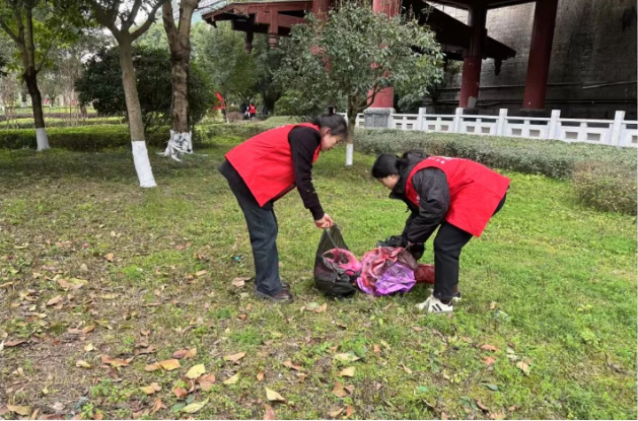 沿河：开展节后环境卫生整治行动