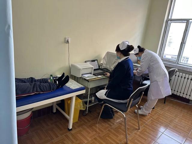 暖心守护“她”健康！贴心关怀赠予环卫女工