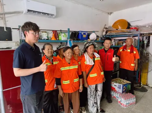 TCL空调携手京东启动“清凉守护”行动，爱心空调情暖环卫英雄