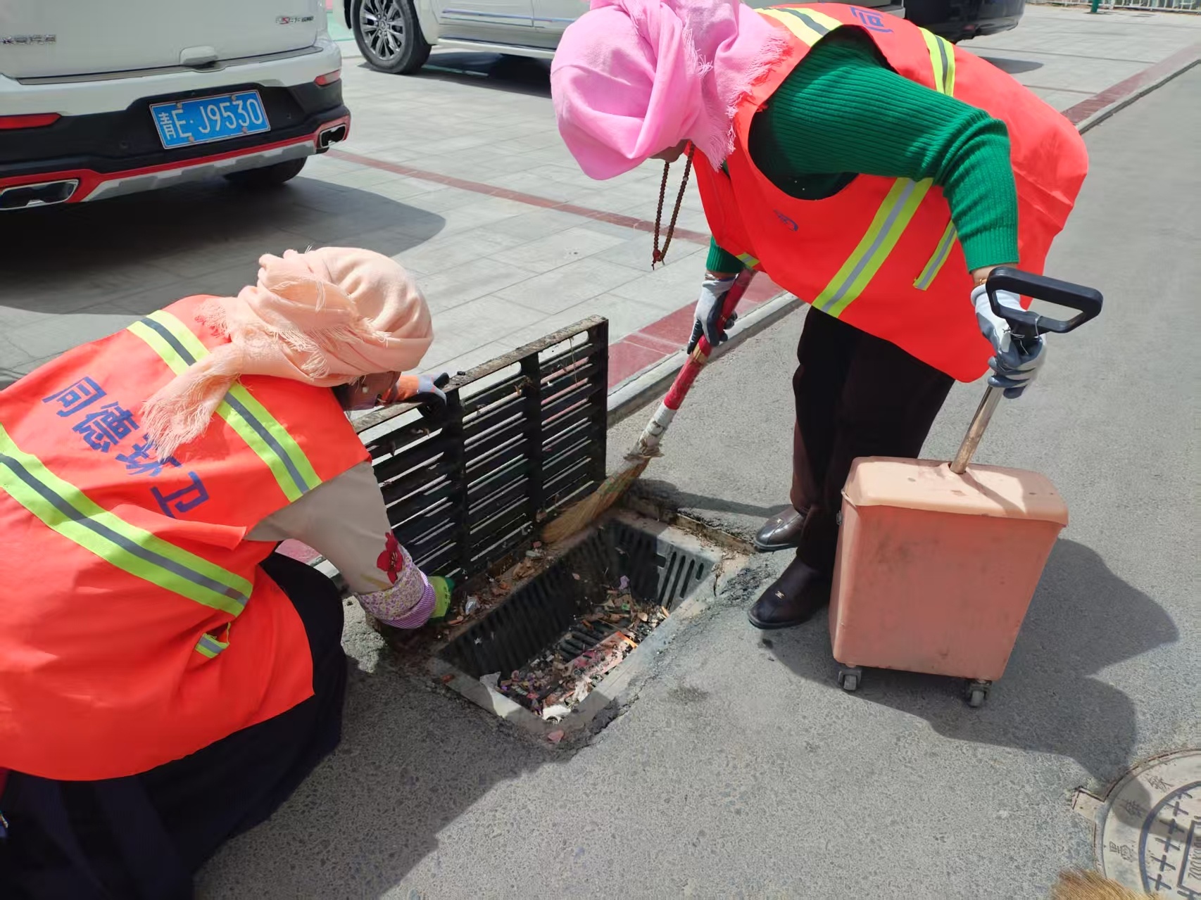同德环卫工人以感恩之心当好“马路天使”