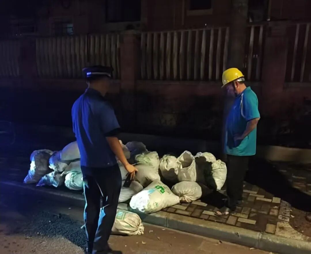 “铁腕”整治建筑垃圾、装修垃圾偷倒见成效