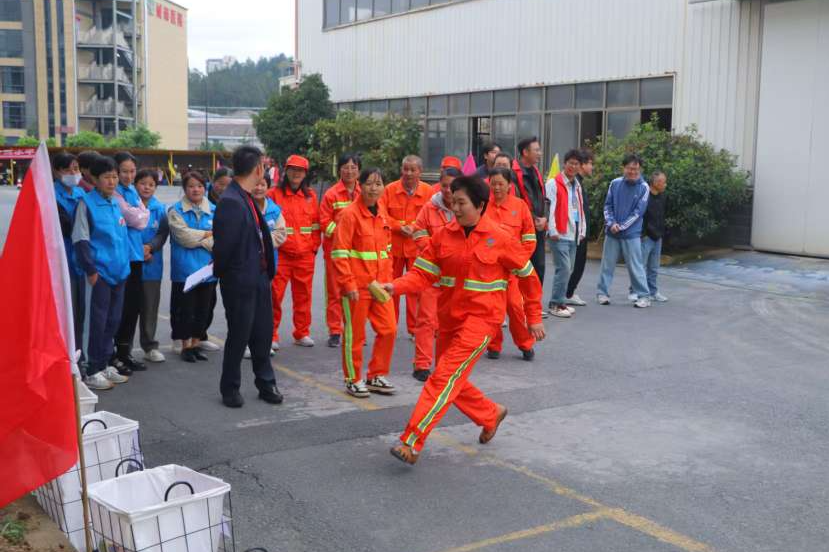 举办环卫技能竞赛 展一线环卫工作者风采