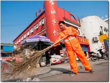 全国“十佳环卫人” | 徐开锋 二十余载环卫坚守，军魂本色不改
