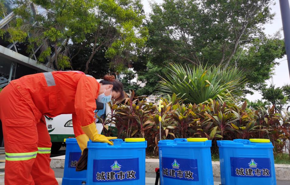 蔡月英： 二十一年坚守环卫 用实干展现劳动者风采